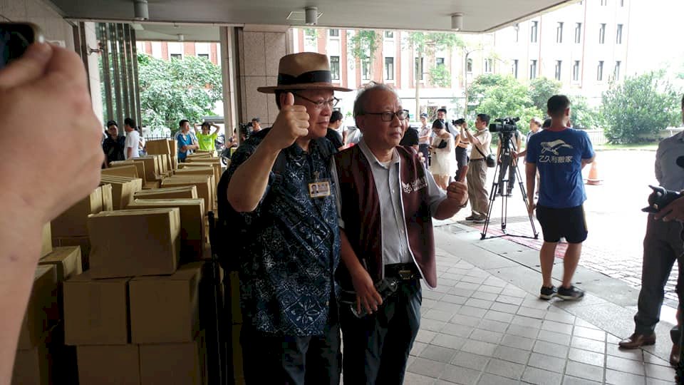 連署達標 以核養綠公投喊500萬票拚過關