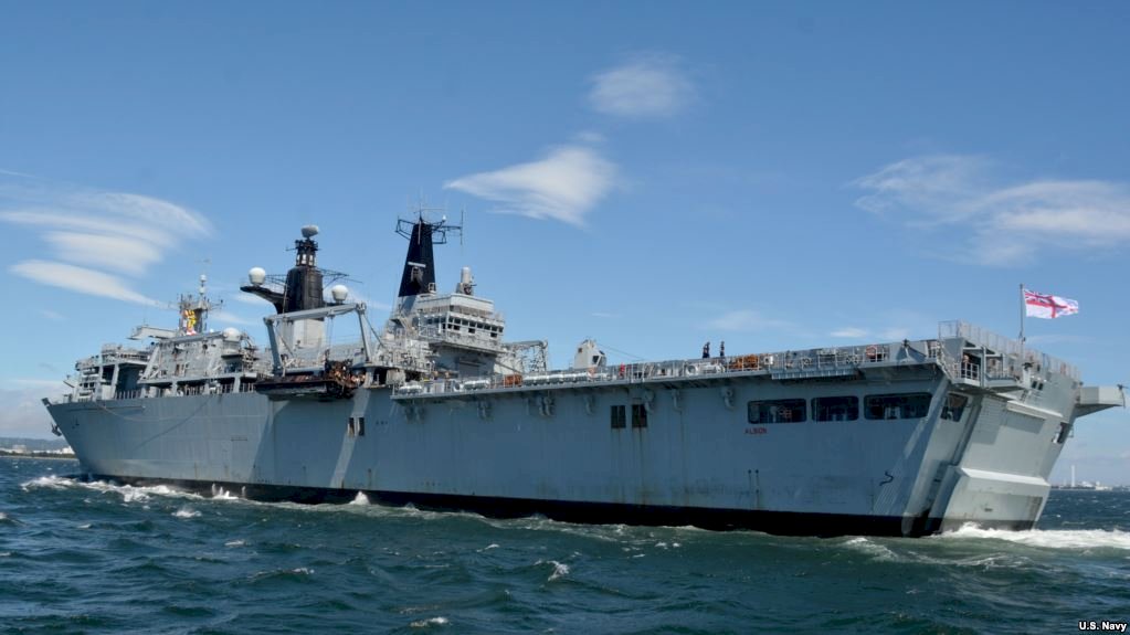 英國軍艦貼近西沙群島航行 北京強烈不滿
