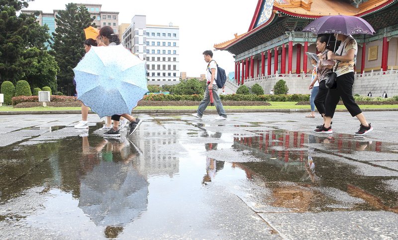 天氣漸穩花東屏仍有大雨 北桃高溫36度