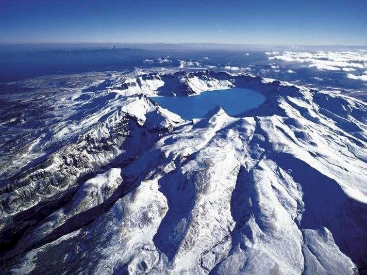 南北韓層峰齊登長白山 文在寅一早啟程