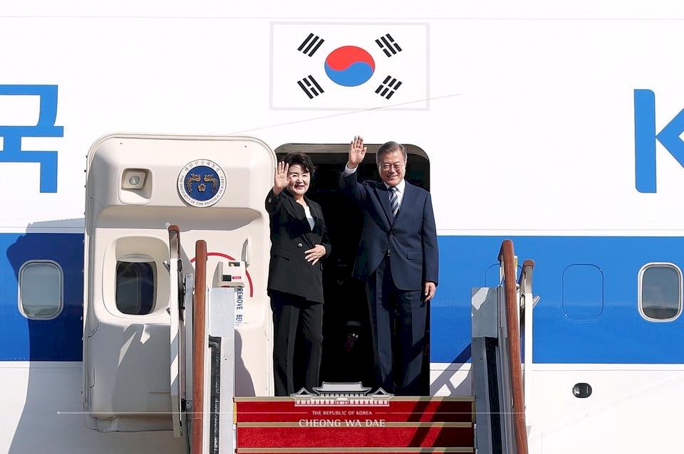 文在寅啟程赴紐約 促川普與金正恩會談
