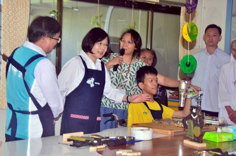 總統：將台東打造成飛行圓夢基地
