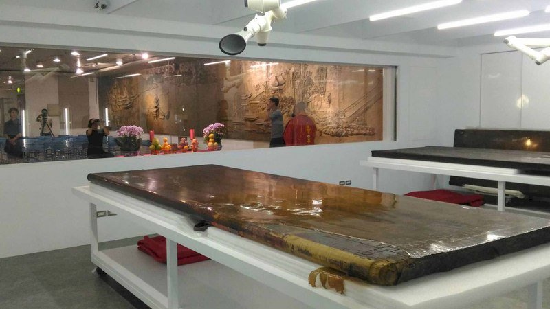 龍山寺六門神啟動修復 民眾看得見
