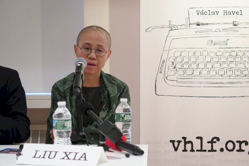 劉霞現身紐約 憶劉曉波潸然淚下