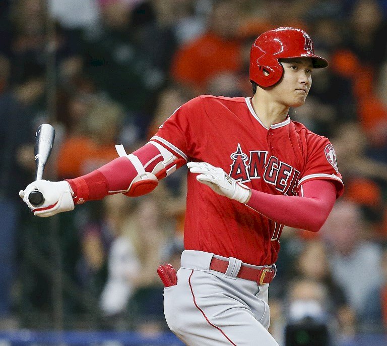 大谷翔平擔任指定打擊出賽 擊出二壘安打