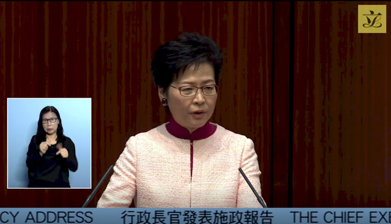 港特首施政報告 遭抗議打壓新聞自由