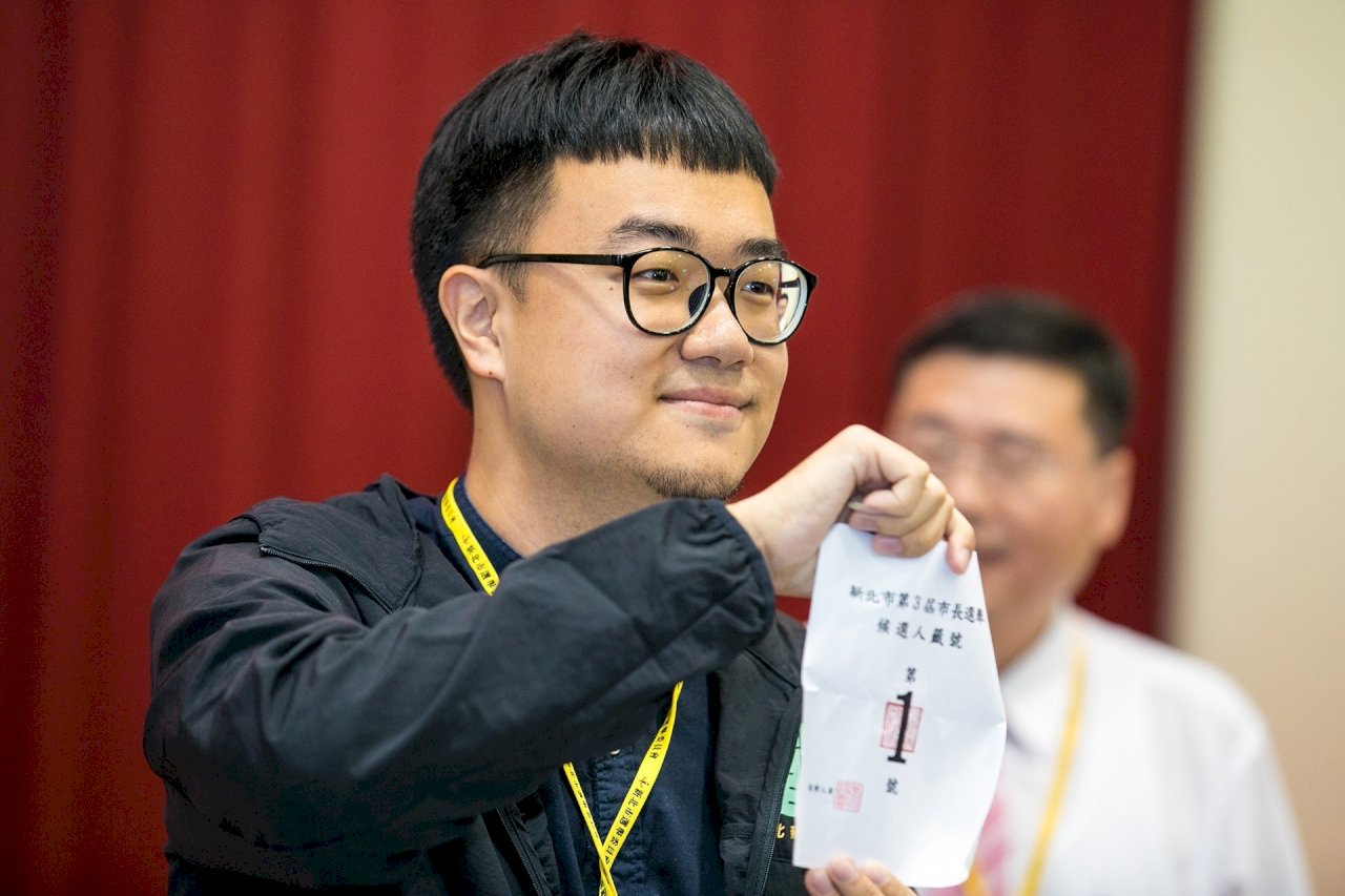 新北市長選舉號次抽籤 蘇1號 侯2號