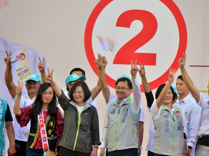 最有機會勝選 蔡英文：拚命也要讓劉櫂豪當選