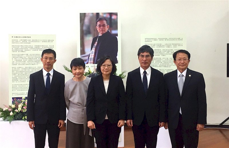 交大前校長張俊彥追思會 總統親頒褒揚令