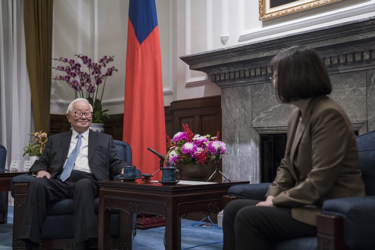 預言下一波數位挑戰 張忠謀：在APEC裡尋求解決