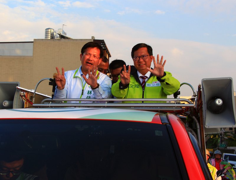 鄭文燦與林佳龍相挺掃街  政績市長互拉抬
