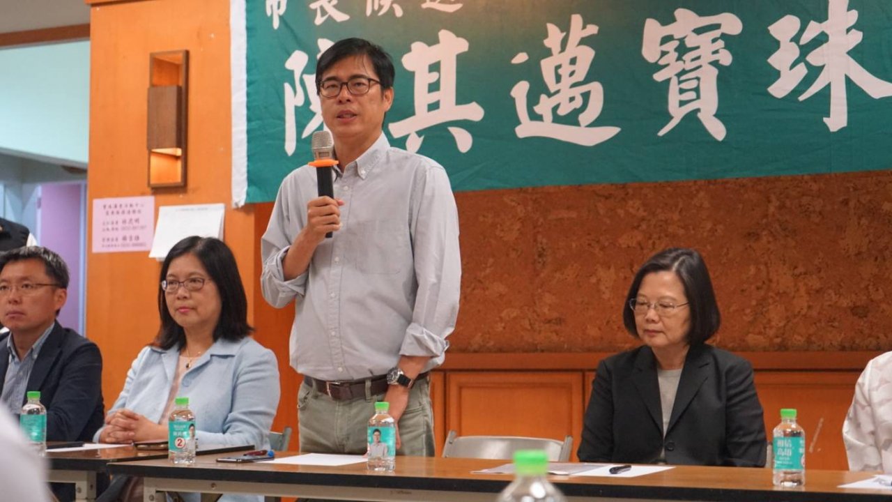 蔡總統：調整政策 尊重最新民意