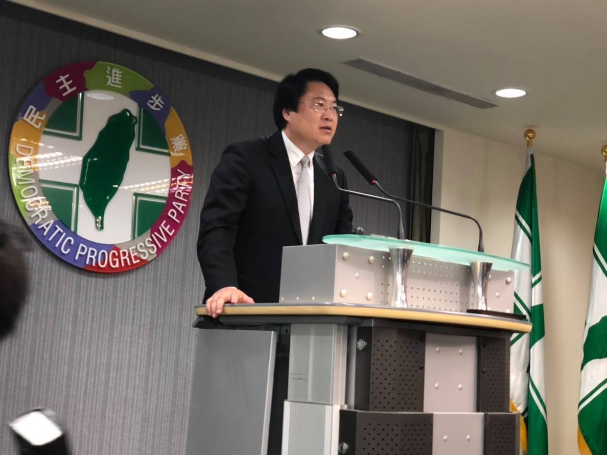 接代理民進黨主席 林右昌籲黨互相補位不是卡位