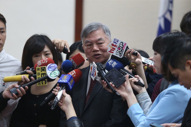 內閣改組遭點名下台 經長重申尊重長官意見