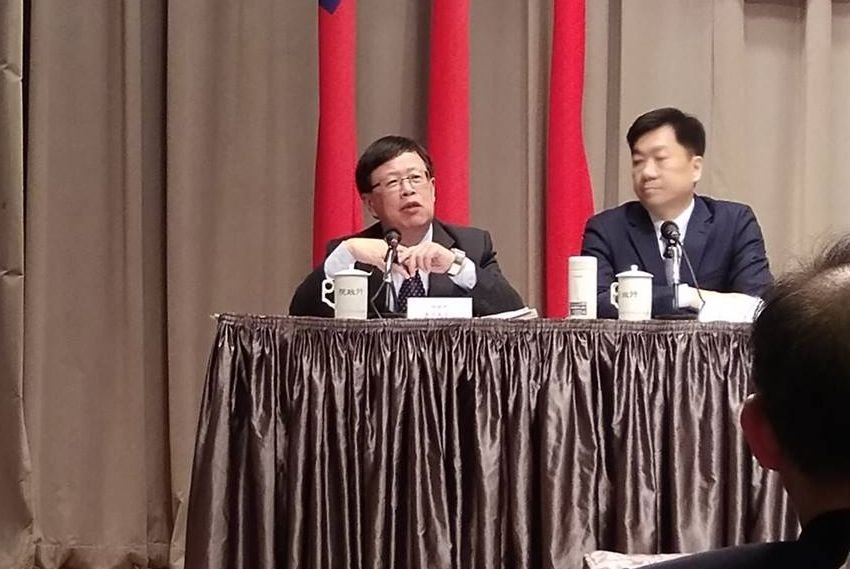 政院通過名模條款 明年元旦上路