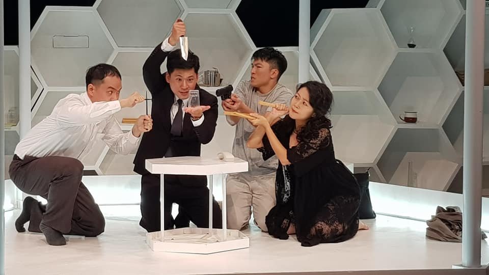 中文版「THE BEE狂蜂」 直搗人性最深恐懼