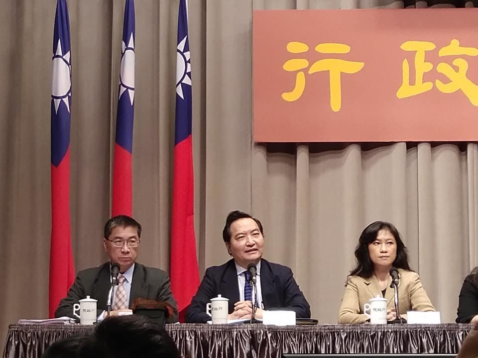 假訊息流竄 羅秉成：平台業者盡責了嗎？