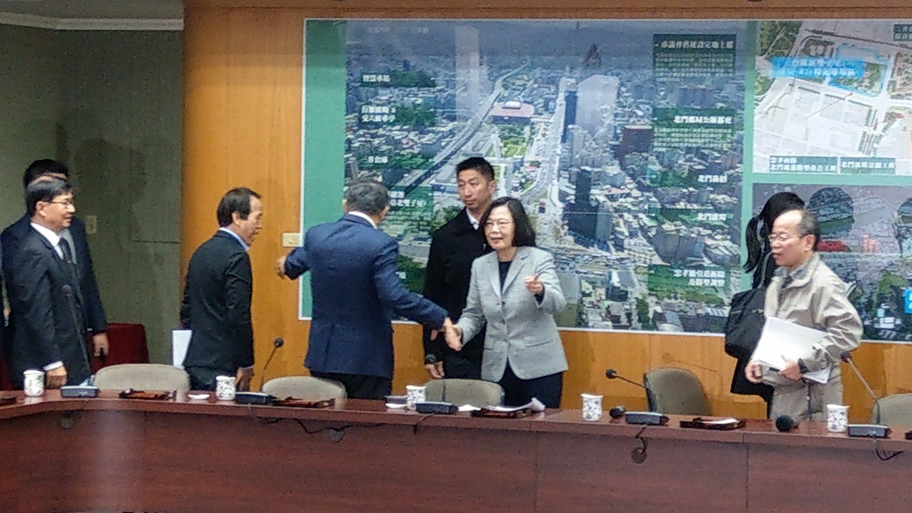 支持蔡總統連任？ 柯文哲：我不可能回答