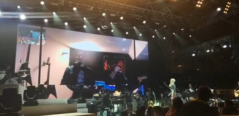 阻得了入境阻不了意志 閃靈何韻詩直播連線合唱