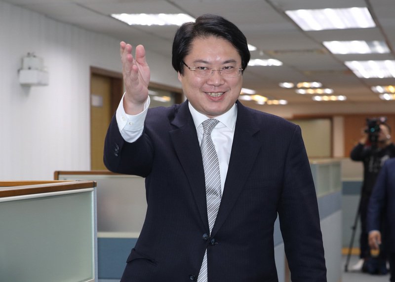 林右昌：黨提名有完整民主機制 不需擔憂