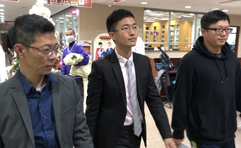 高院駁回抗告確定 侯漢廷可陪柯文哲訪美