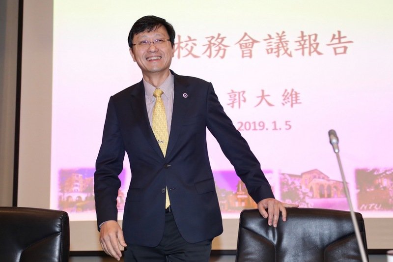 管中閔8日上任 代理校長盼爭議告段落