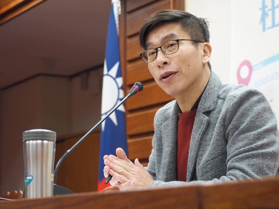洪恒珠引爆綠營分裂危機 鍾佳濱憂中間選民流失