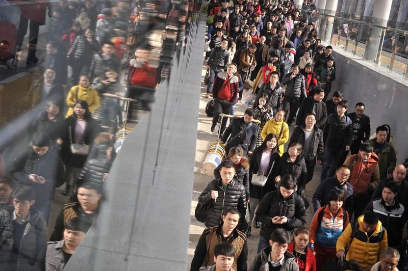五一擠到怕 中國官方拉高鐵路價差促錯峰