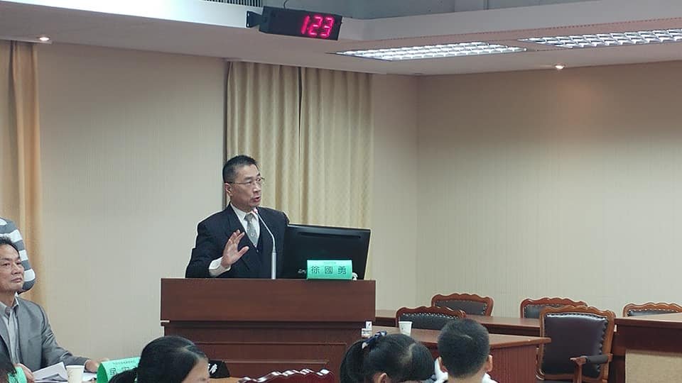 鄭麗君遭掌摑 徐國勇：已指示隨扈加強首長維安