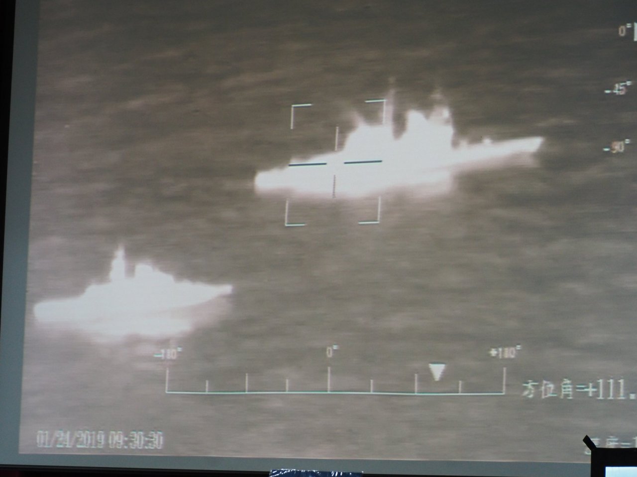 海軍首度公開銳鳶機起降 展示海防科技戰力