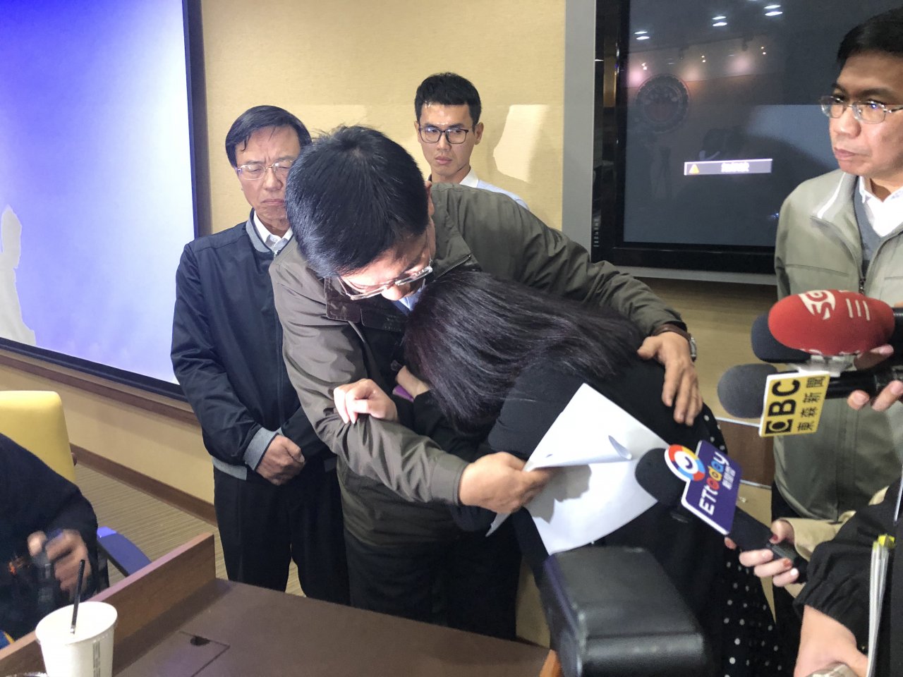 林佳龍與普悠瑪罹難者家屬懇談 獲8點共識