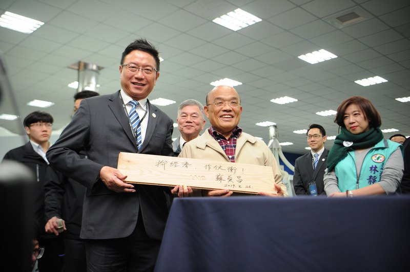 蘇貞昌參訪智慧機械  要部會接地氣解決廠商問題