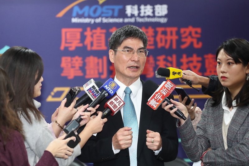陳良基：台灣長程科技競爭力 已出現警訊