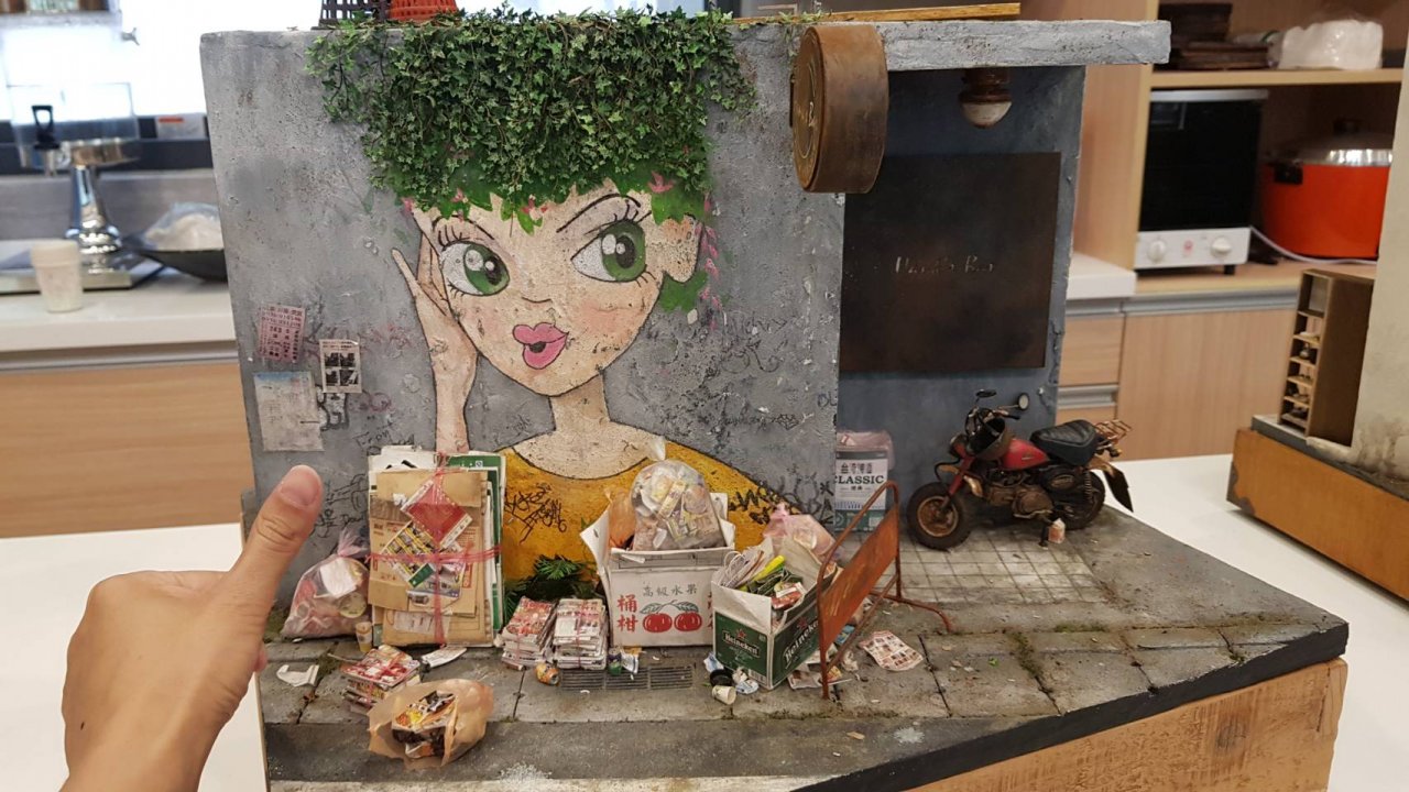 台灣微縮神人 鄭鴻展打造逼真小世界