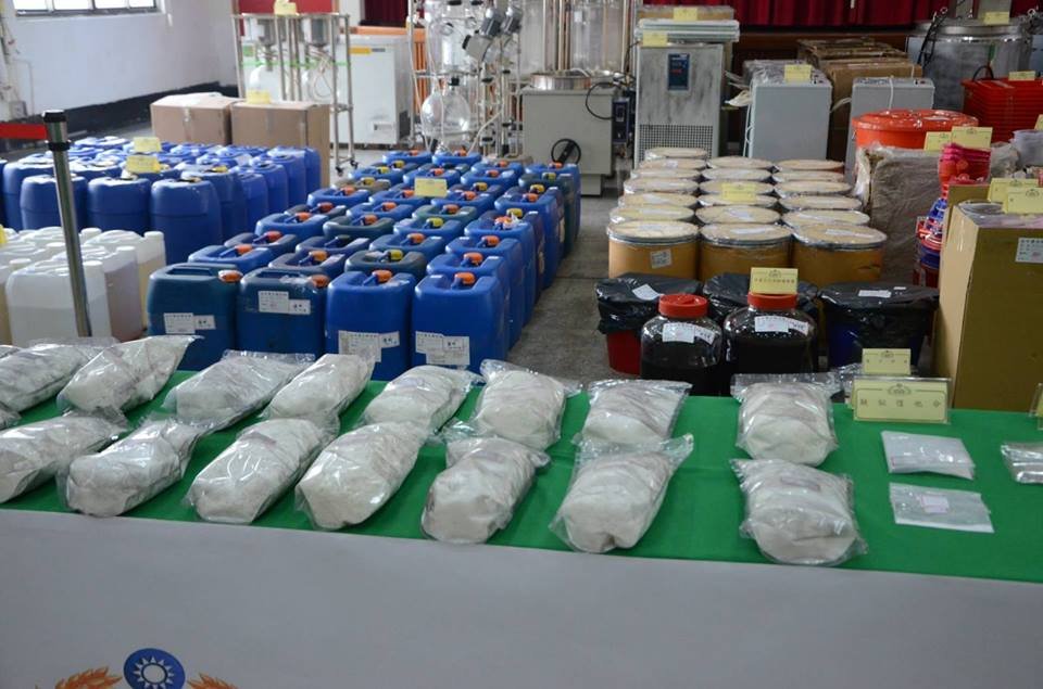 檢警憲合力 偵破500餘公斤製毒原料