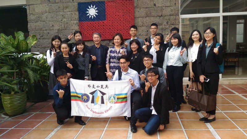 外交小尖兵 馬尼拉行成果豐碩