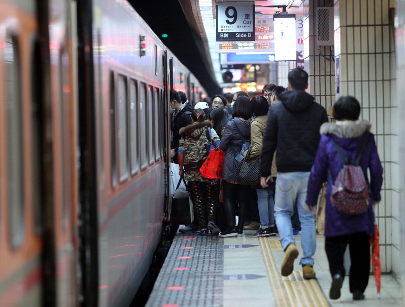 需求回溫  台鐵端午連假將加開114班車