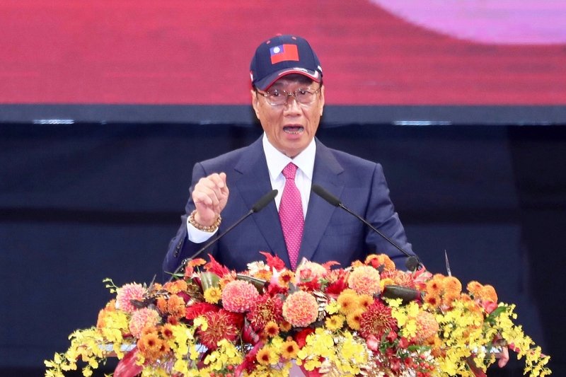 微軟提告  郭董：不向霸道者低頭