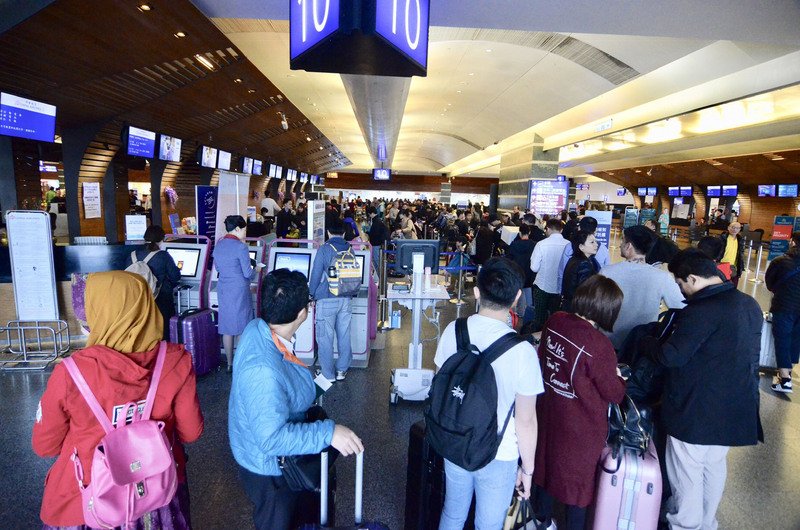 4月訪台旅客首度破百萬 陸客回溫俄客增輻多