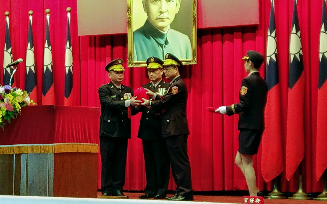 黃明昭接任刑事局長 陳家欽盼以科技打擊新型犯罪