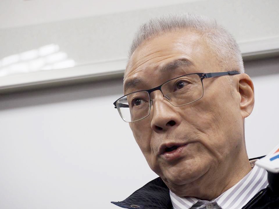 登記藍營總統初選須簽公約 吳敦義：很自然