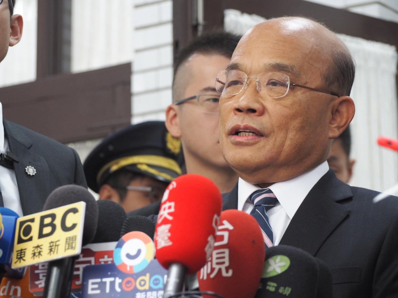 要求重寫前瞻計畫? 蘇揆:拿出公文否則應道歉