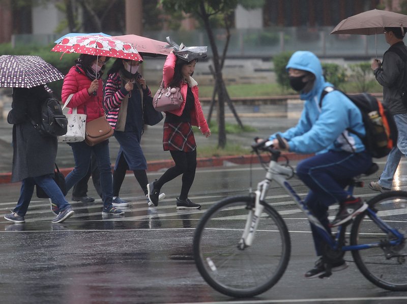 雨下不停 周末泡湯 10日又有冷氣團來襲