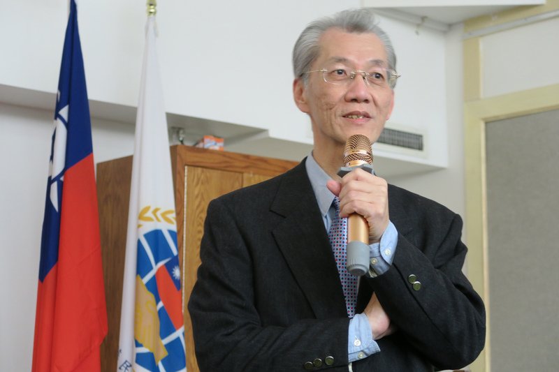 學者明居正：台灣夾在美中之間  難受但安全