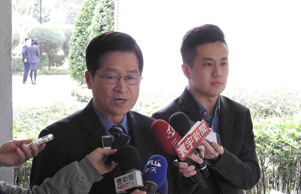 美艦穿越台海事後才證實 嚴德發：通過時不宜公布