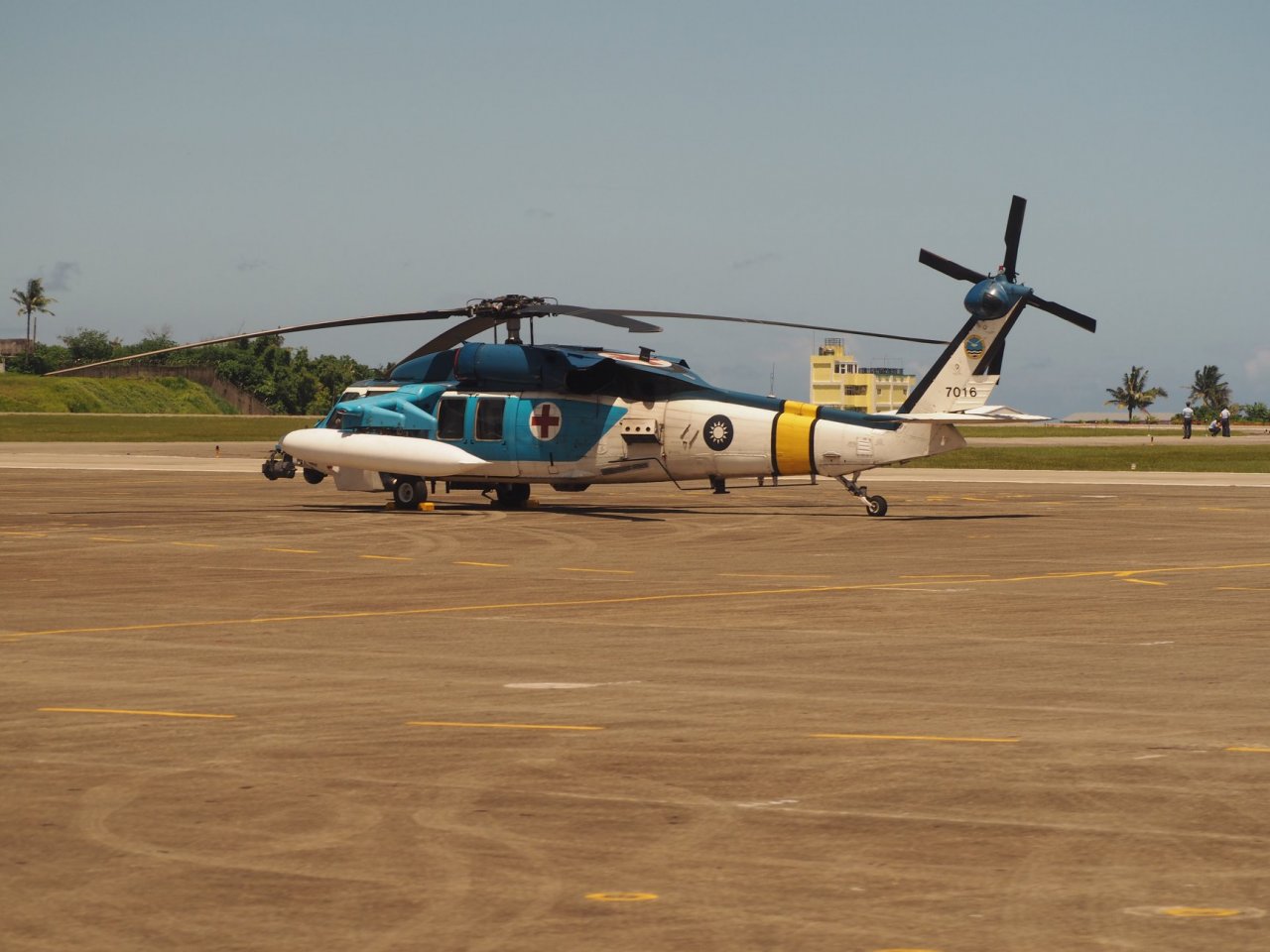 S-70C尾旋翼擦碰意外 空軍：飛機清損人員無傷