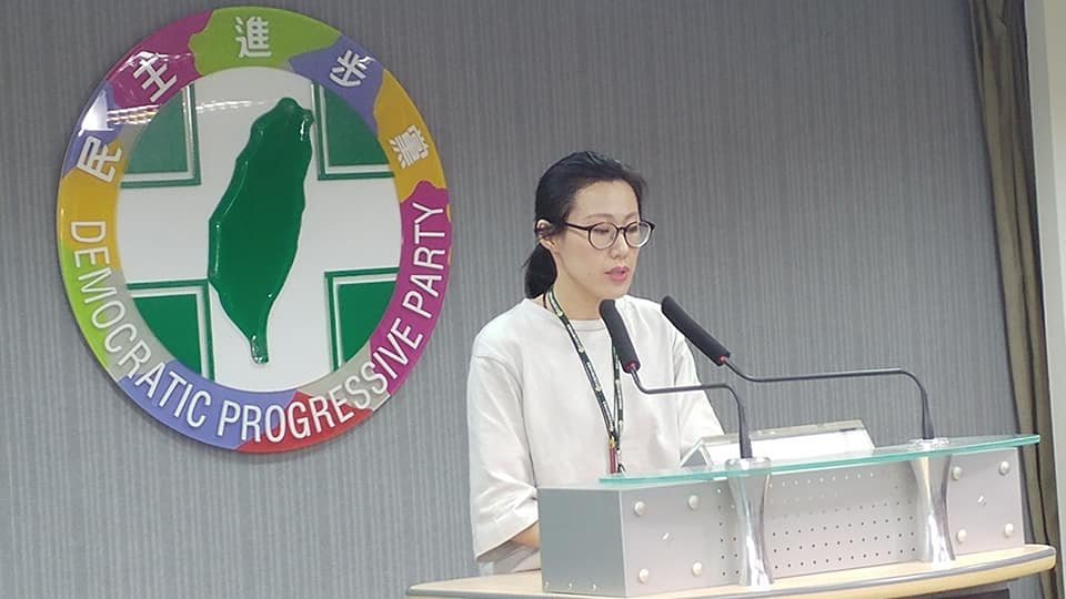 港警放催淚彈驅離 民進黨：痛心自由香港走向「送終」