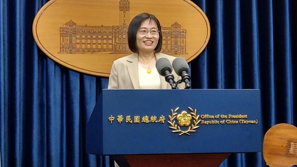 蔡總統出訪伴手禮 多原住民藝術作品