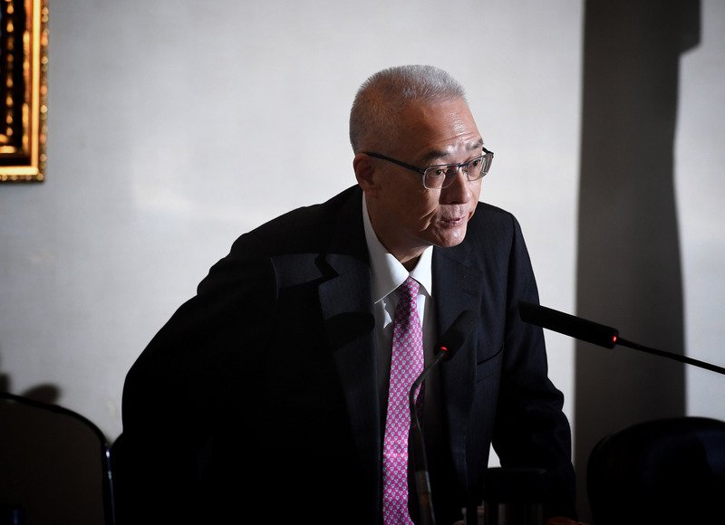 吳敦義擬棄2020黨內初選 藍團肯定