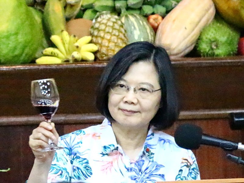 總統：提供政策誘因 促更多台灣人造訪帛琉